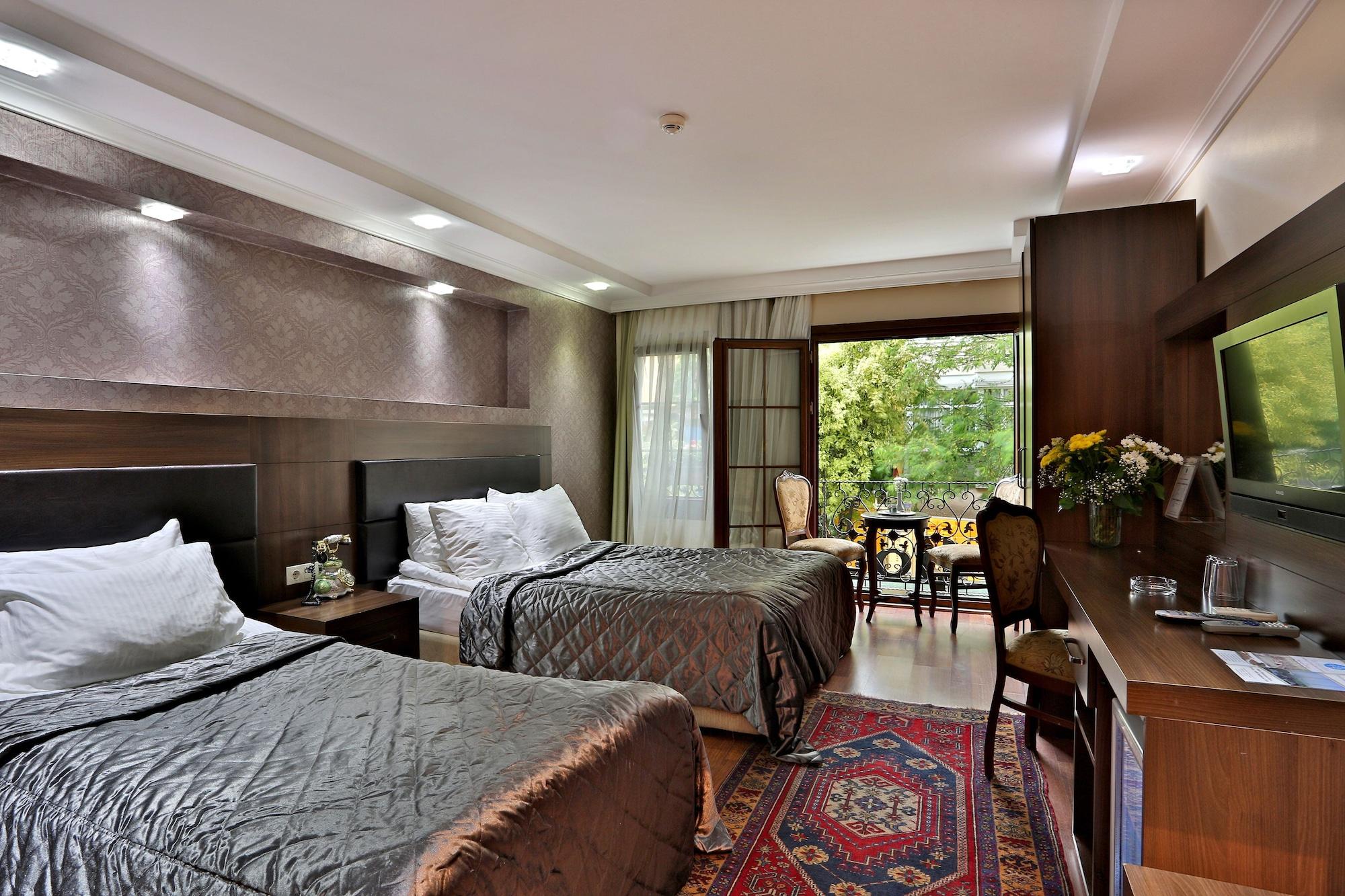 The Istanbul Hotel Екстериор снимка