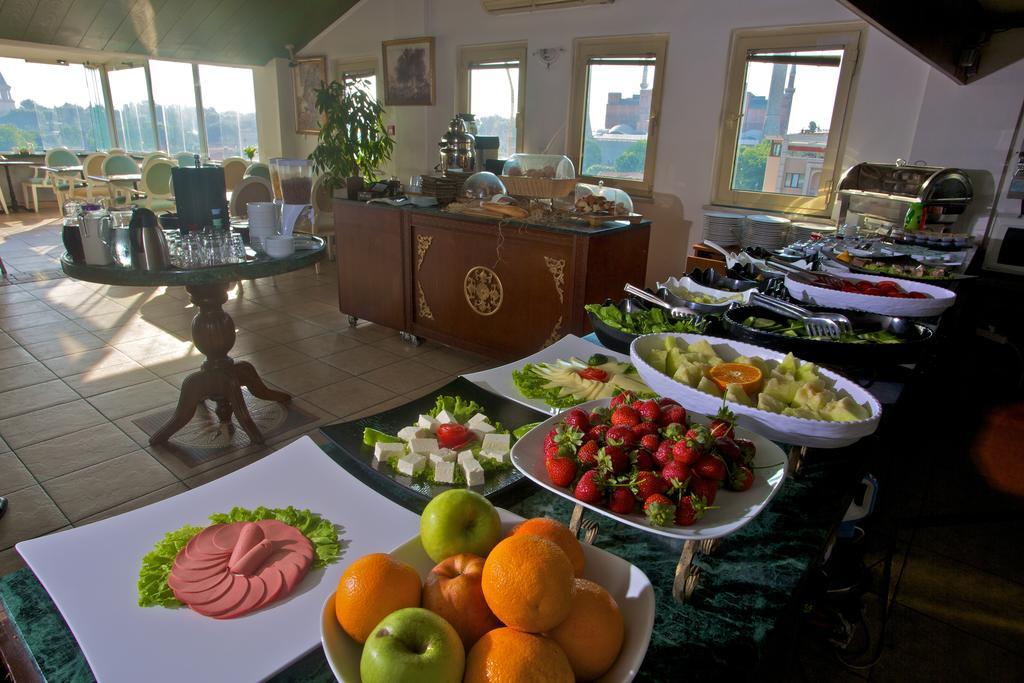 The Istanbul Hotel Екстериор снимка